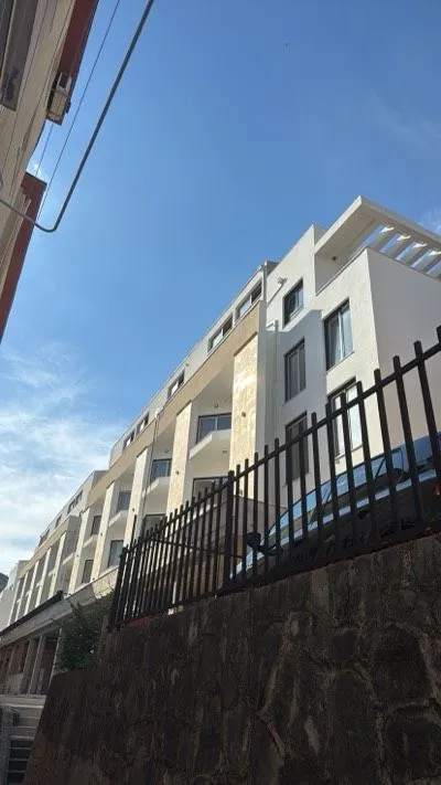 Prodaja, dvosoban stan, 64m², Centar, Budva