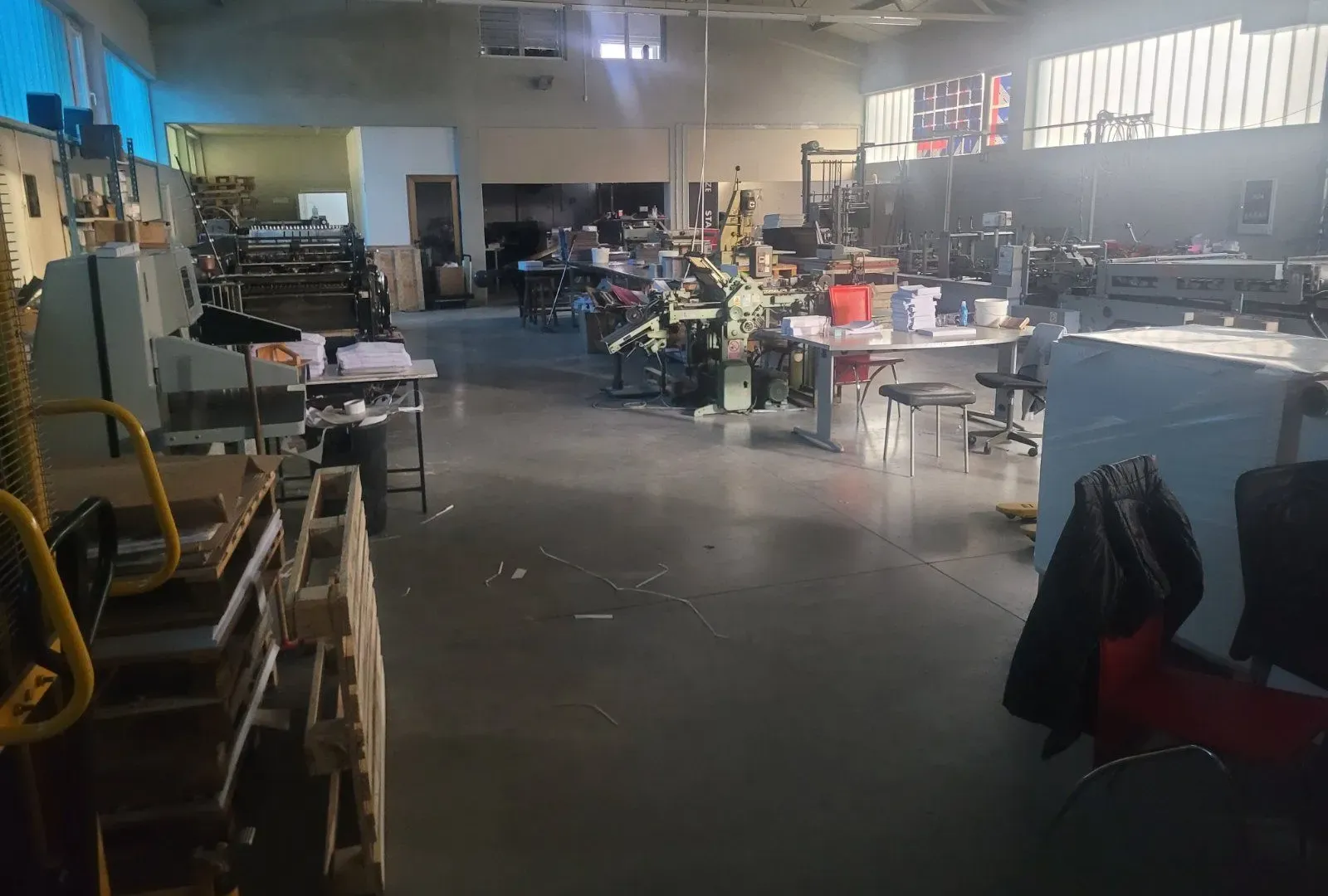 Rent, office space, 750m², Veternik, Novi Sad Sve Podlokacije