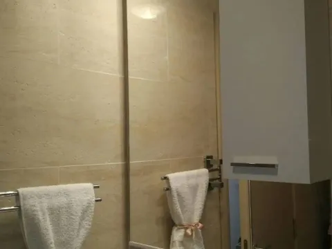 Rent, one bedroom apartment, 63m², Pržno, Budva - image 7