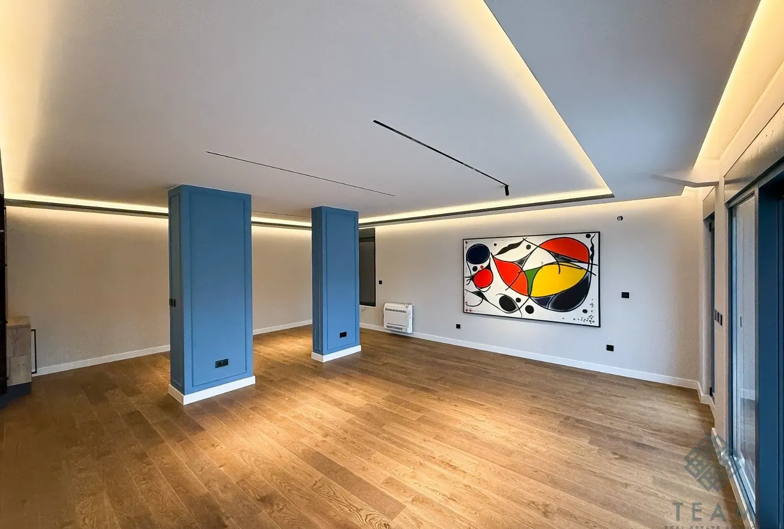 Izdavanje, trosoban stan, 163m², Preko Morače, Podgorica