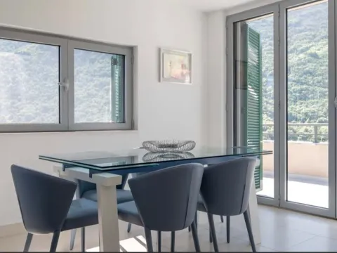 Prodaja, dvosoban stan, 90m², Morinj, Kotor - image 3