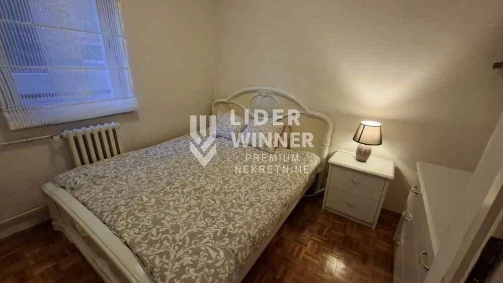 Rent, two bedroom apartment, 53m², Kalenić Pijaca, Vračar Sve Podlokacije
