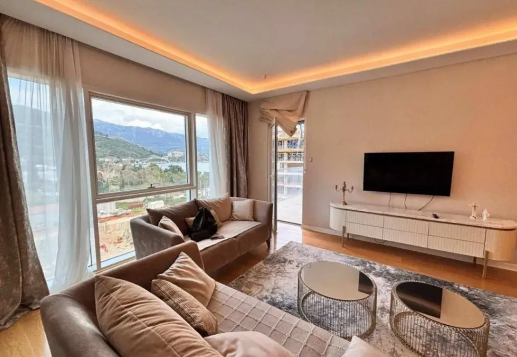 Rent, two bedroom apartment, 87m², Tree cane, Budva