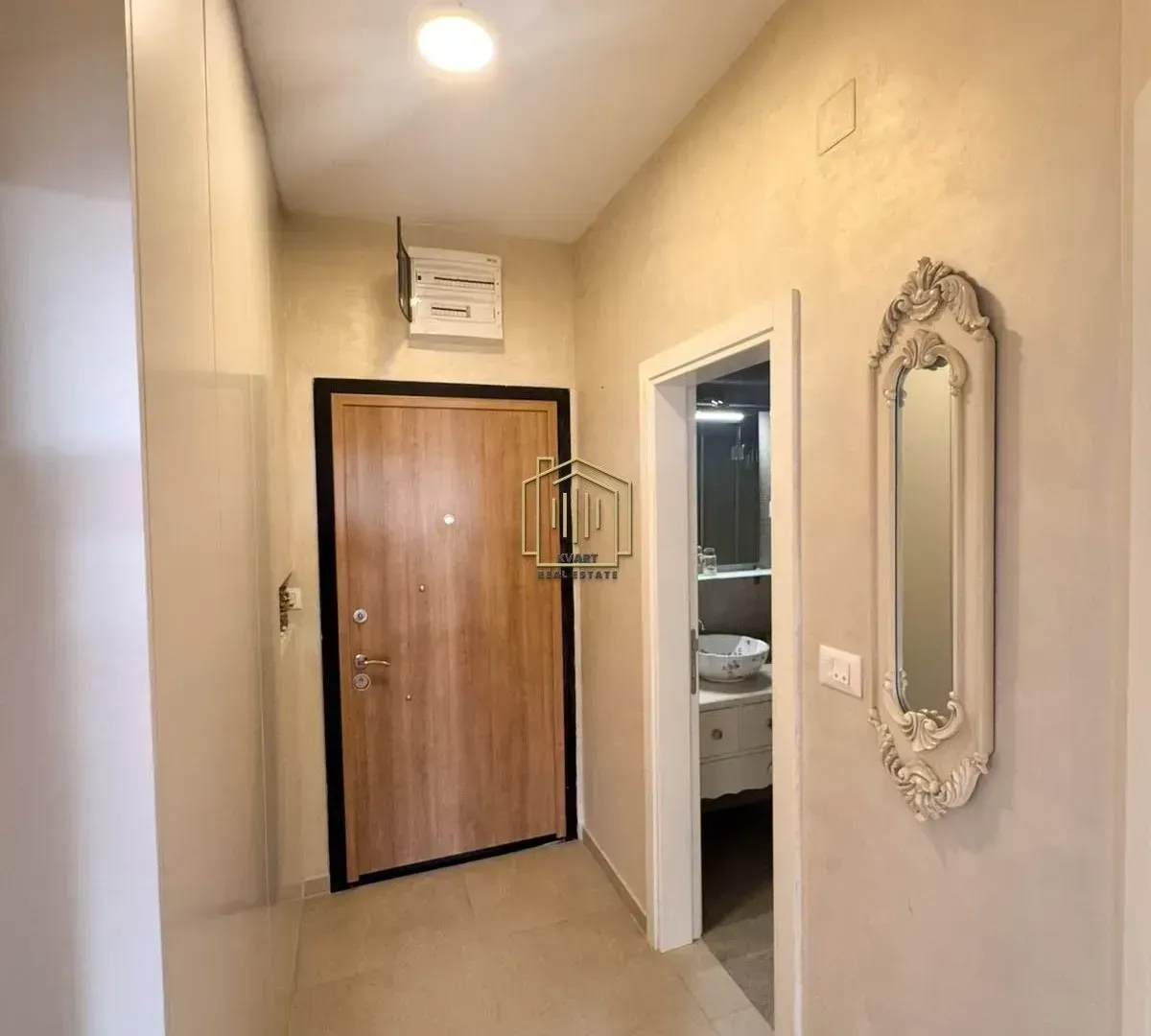 Izdavanje, jednosoban stan, 47m², Vezirov Most, Podgorica