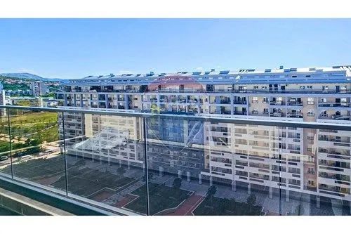 Izdavanje, dvosoban stan, 90m², Master Kvart, Podgorica