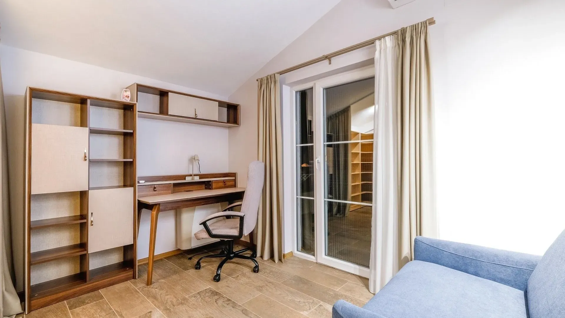 Prodaja, kuća, 198m², Dumidran, Tivat