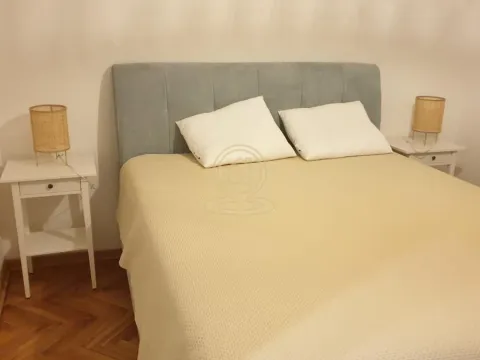 Izdavanje, trosoban stan, 70m², Centar, Novi Sad - image 4