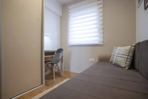 Rent, three bedroom apartment, 74m², Dubovica, Budva - image 8