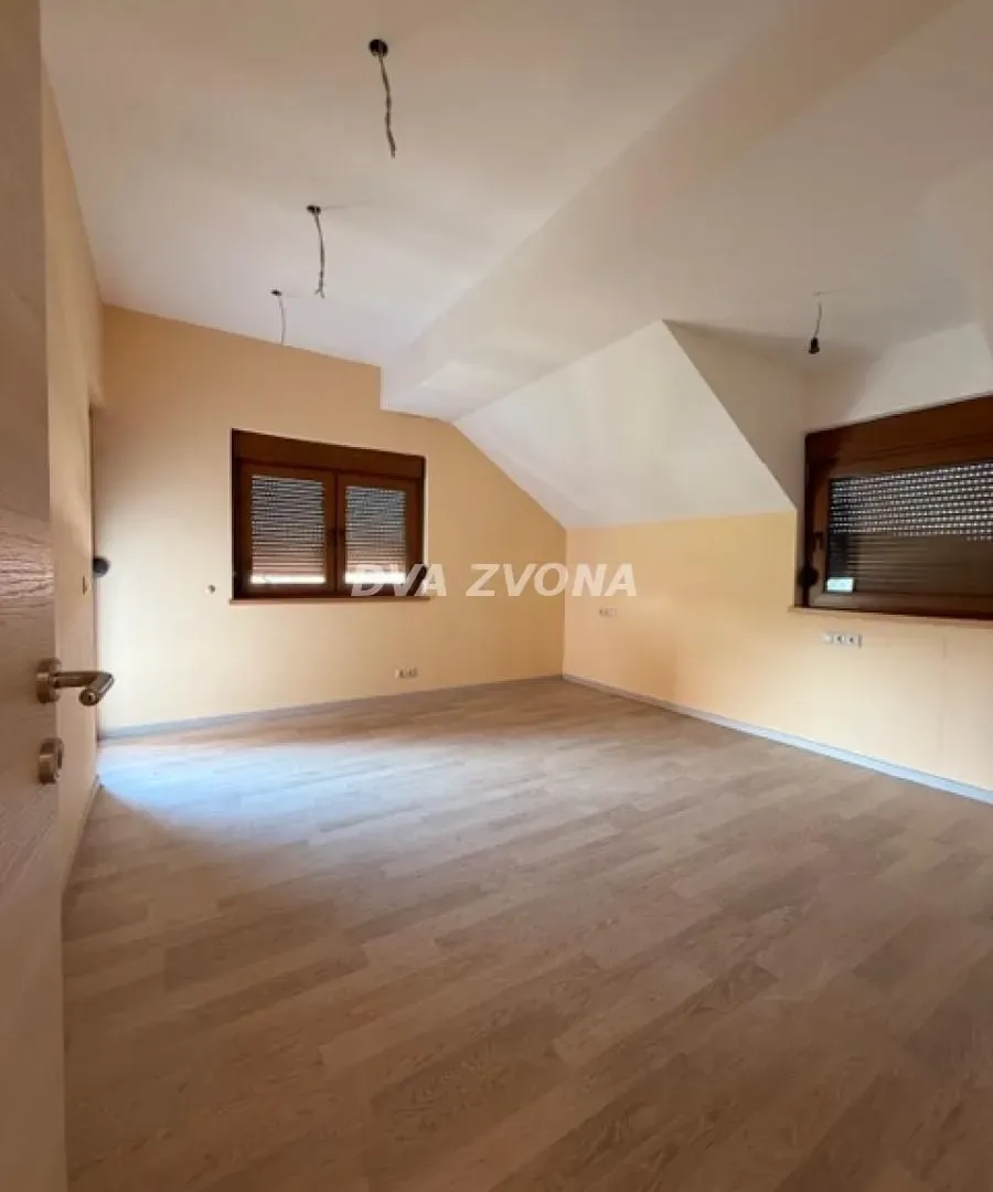 Prodaja, kuća, 144m², Čortanovci, Inđija