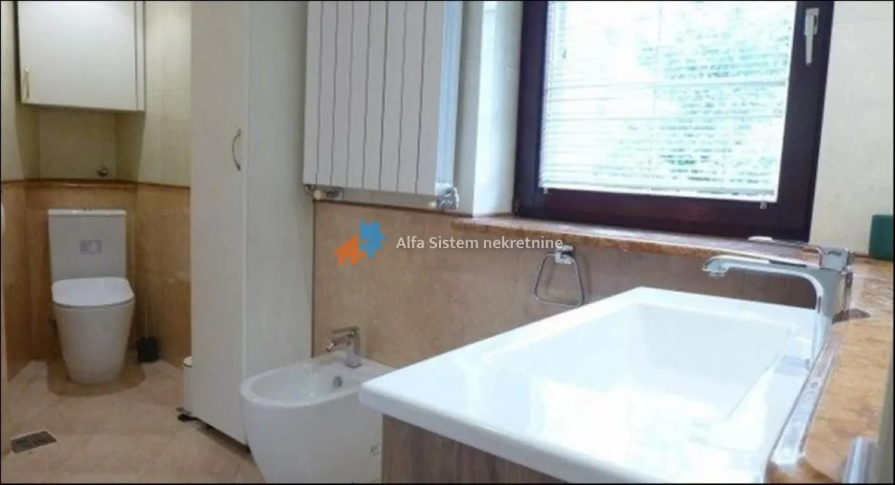 Rent, house, 300m², Voždovac Sve Podlokacije, Beograd