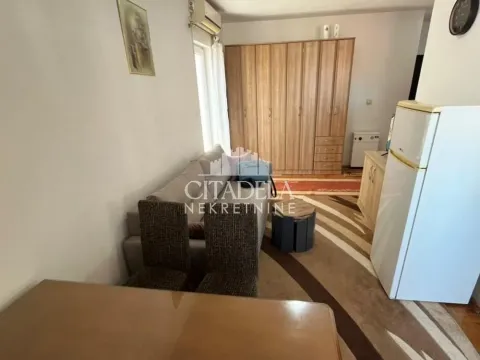 Sale, one bedroom apartment, 33m², Kneževac, Beograd - image 3