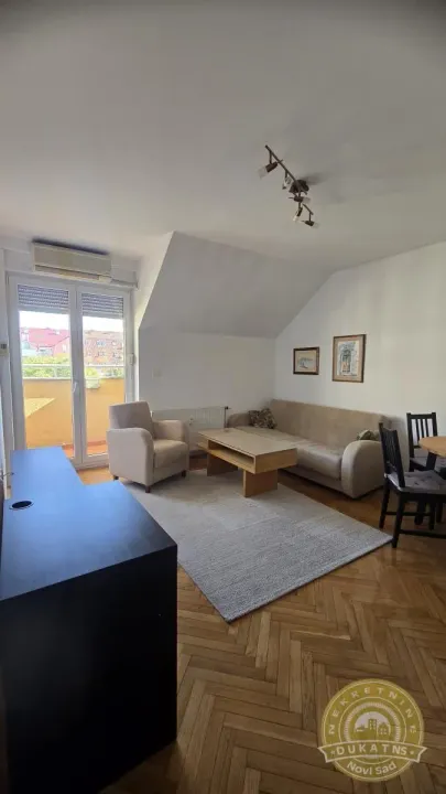 Izdavanje, dvosoban stan, 40m², Grbavica, Novi Sad Sve Podlokacije