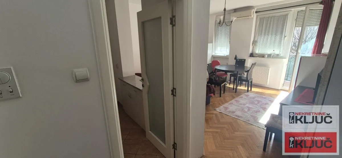 Izdavanje, jednosoban stan, 31m², Grbavica, Novi Sad Sve Podlokacije