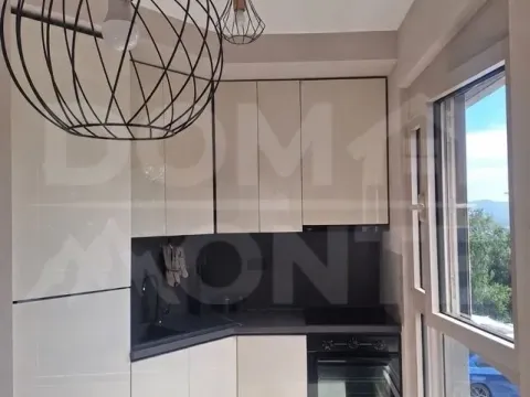 Izdavanje, jednosoban stan, 33m², Tivat, Crna Gora - image 9