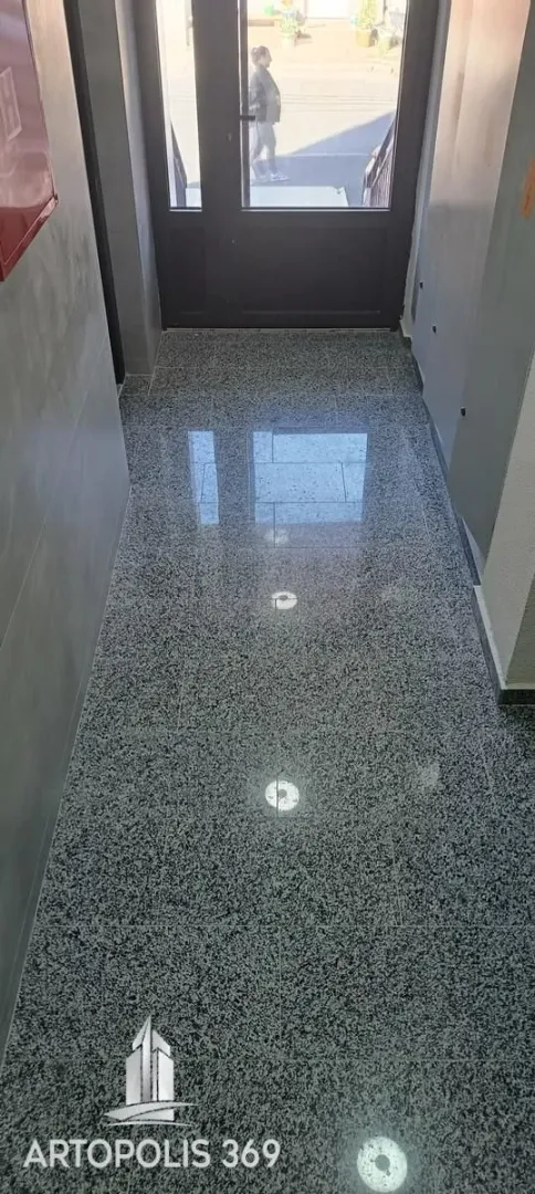Prodaja, trosoban stan, 77m², Uciteljsko Naselje, Zvezdara Sve Podlokacije