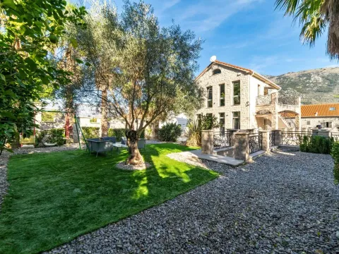 Sale, house, 731m², Stoliv, Kotor - image 7