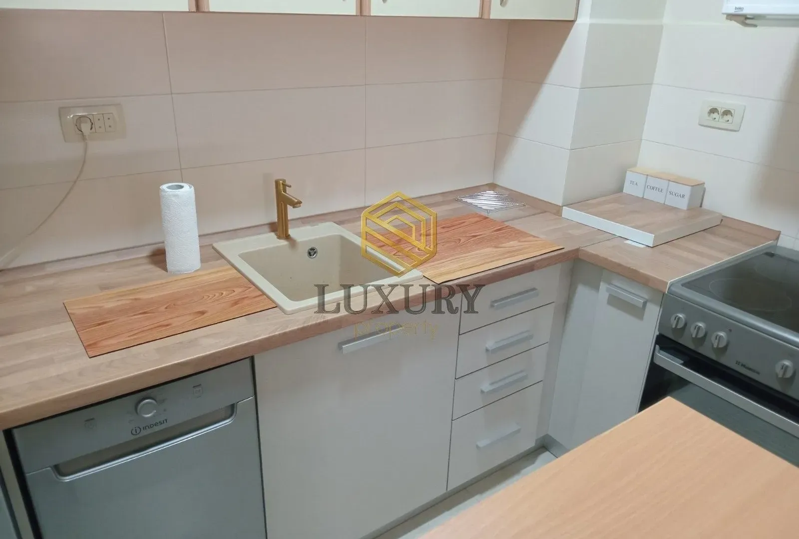 Izdavanje, jednosoban stan, 48m², City Kvart, Podgorica