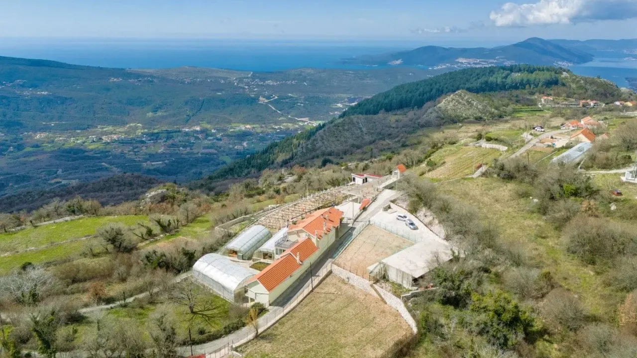 Prodaja, plac, 584m², Mirac, Kotor