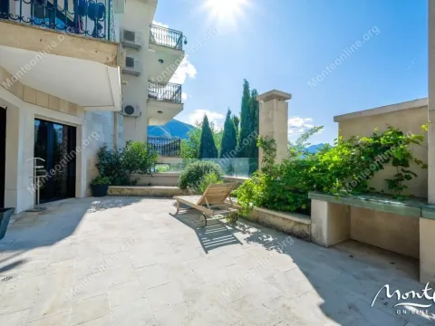 Sale, two bedroom apartment, 85m², Dobrota, Kotor - image 3