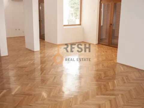 Sale, house, 397m², Ostalo, Podgorica - image 21