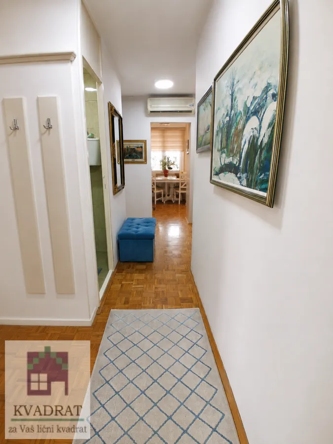 Prodaja, trosoban stan, 80m², Novo naselje, Novi Sad