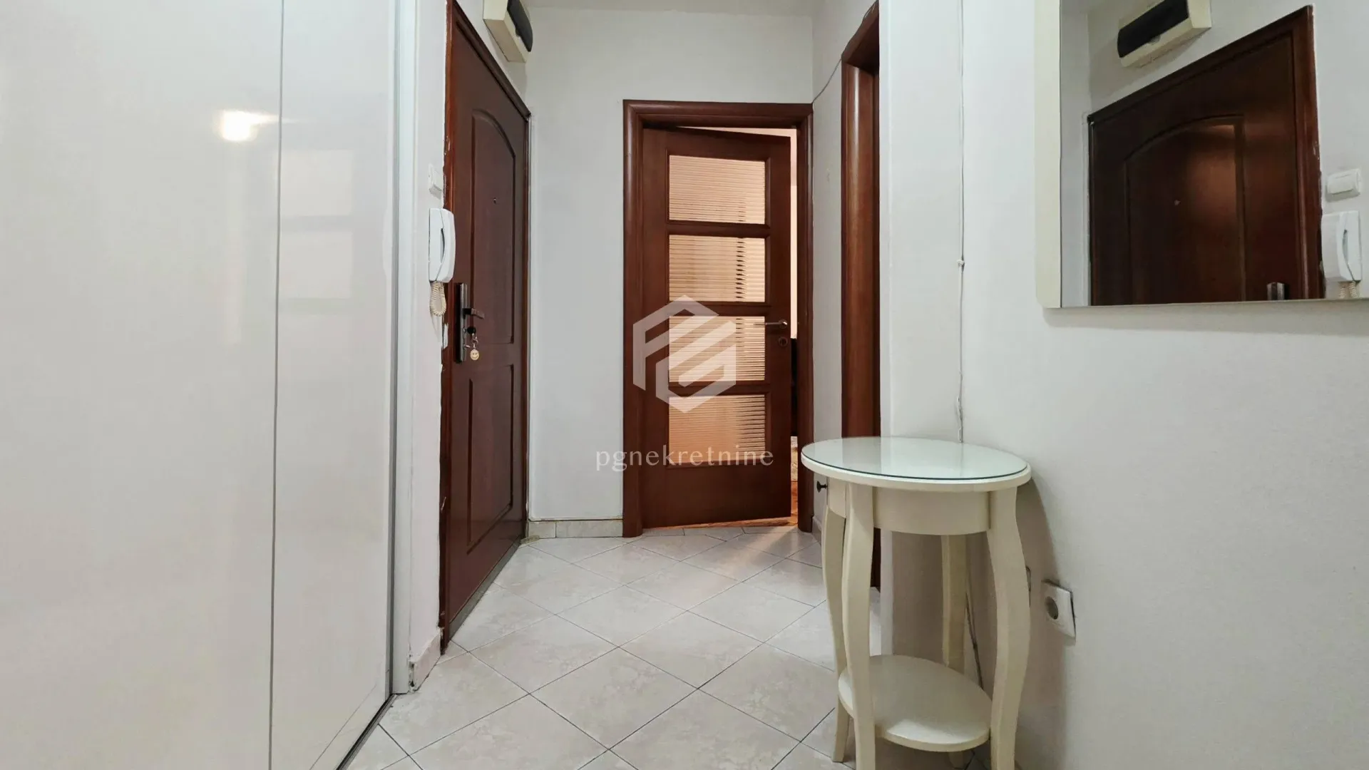 Prodaja, jednosoban stan, 63m², Preko Morače, Podgorica