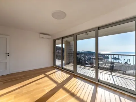 Prodaja, trosoban stan, 160m², Pržno, Budva - image 9