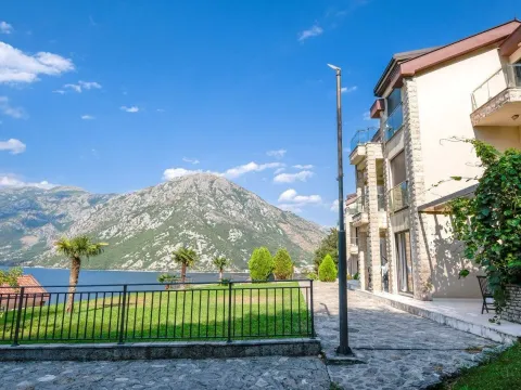 Prodaja, dvosoban stan, 67m², Kostanjica, Kotor - image 11
