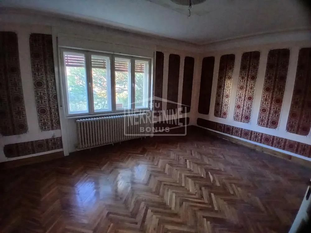 Prodaja, kuća, 258m², Mali Radanovac, Subotica