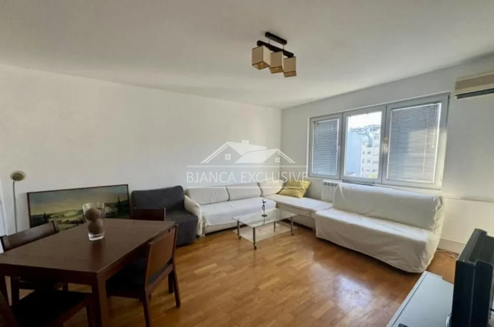 Sale, four bedroom apartment, 90m², Đeram Pijaca, Beograd