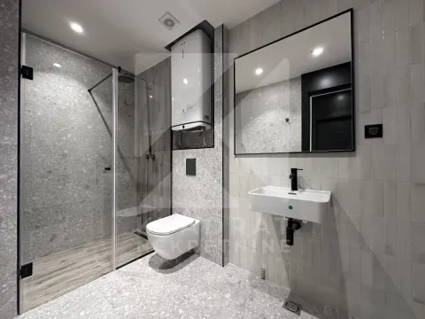 Prodaja, četvorosoban stan, 107m², Centar, Kolašin - image 9