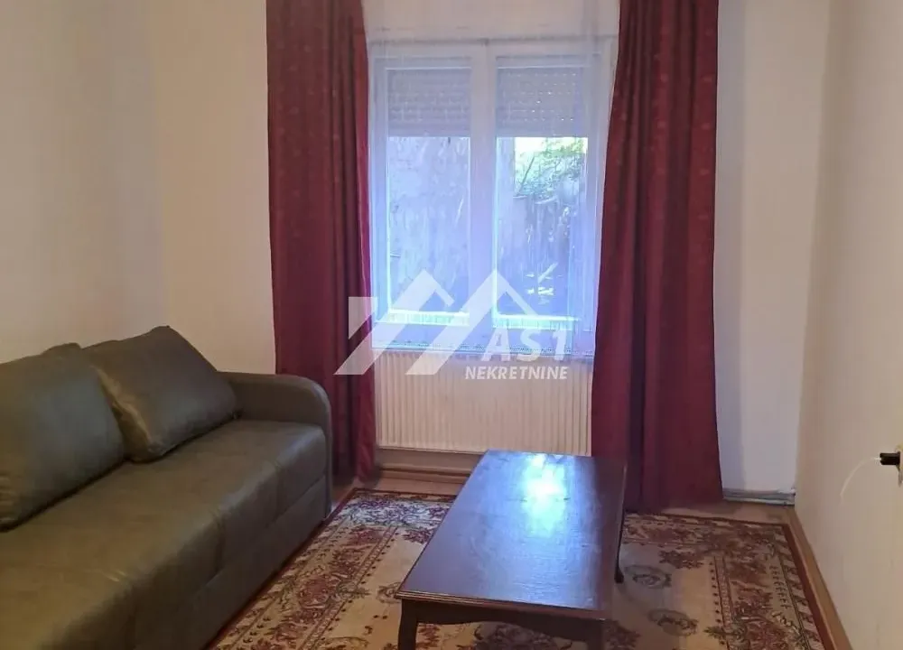 Izdavanje, dvosoban stan, 55m², Grbavica, Novi Sad Sve Podlokacije