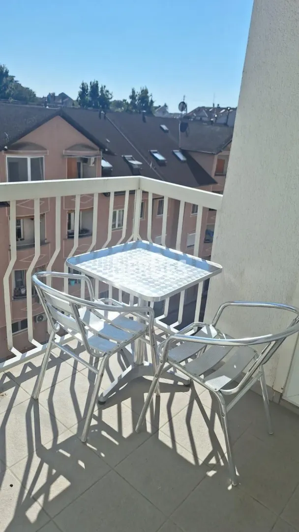 Izdavanje, jednosoban stan, 34m², Sajam, Novi Sad Sve Podlokacije