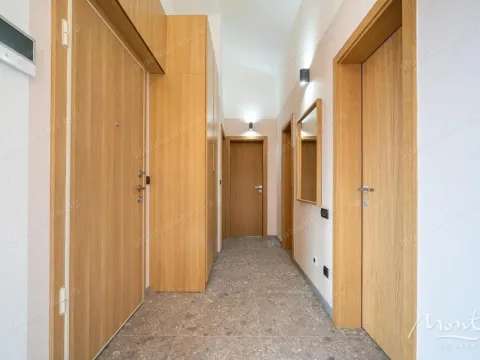 Prodaja, stan, 78m², Tivat, Crna Gora - image 12