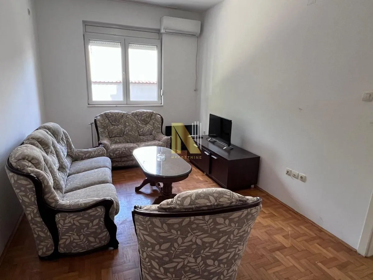 Prodaja, trosoban stan, 68m², Centar, Novi Sad