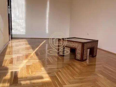 Izdavanje, trosoban stan, 66m², Centar, Novi Sad - image 3