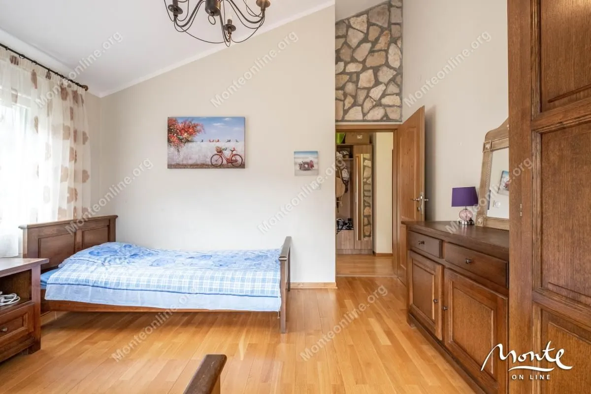 Prodaja, dvosoban stan, 83m², Prčanj, Kotor