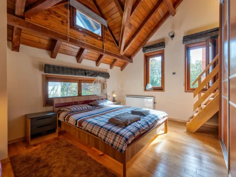 Prodaja, četvorosoban stan, 90m², 25. Maj, Zlatibor - image 16