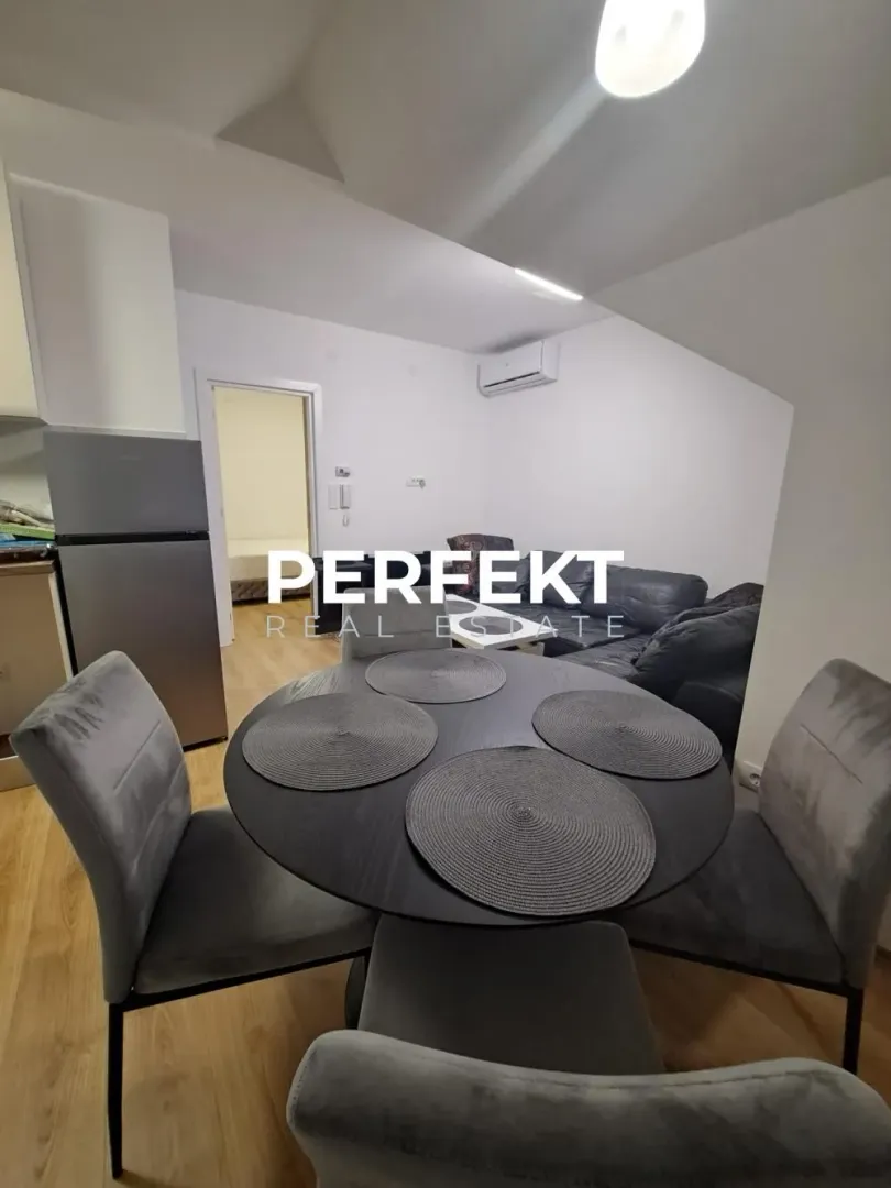 Rent, two bedroom apartment, 60m², Centar, Pančevo