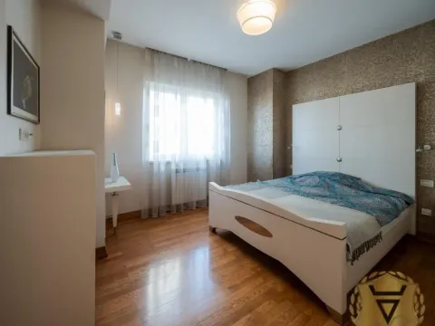 Prodaja, stan, 252m², Čukarica, Beograd - image 15