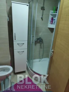 Izdavanje, jednosoban stan, 45m², City Kvart, Podgorica - image 6
