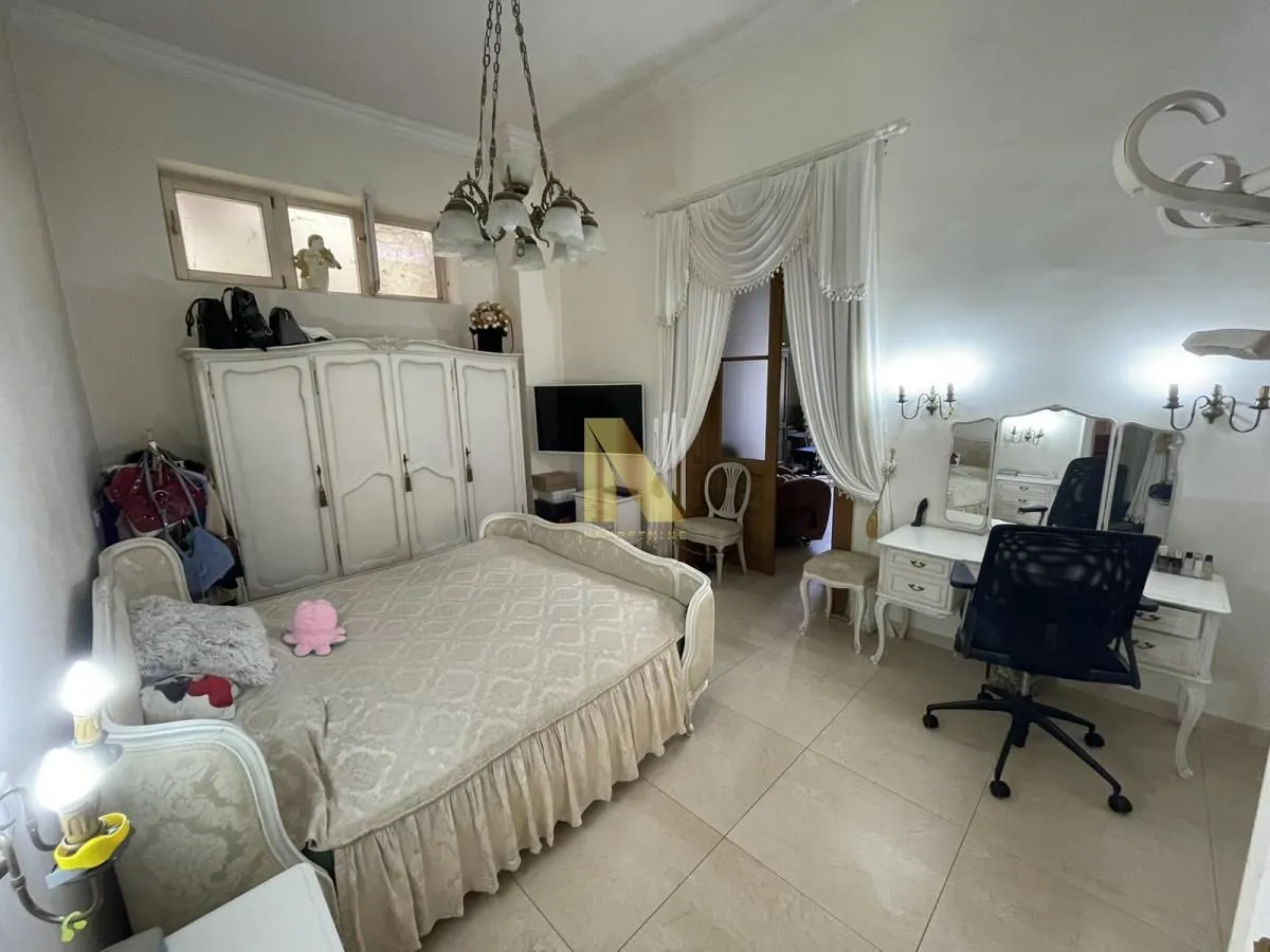 Prodaja, kuća, 340m², Futog, Novi Sad Sve Podlokacije