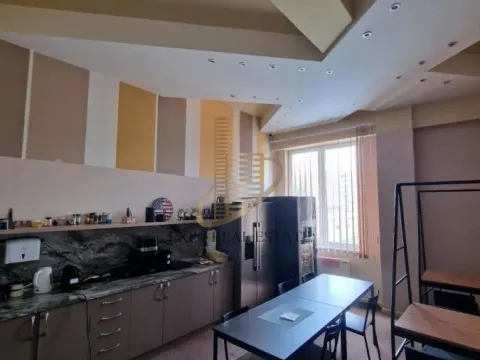 Izdavanje, poslovni prostor, 690m², Novo naselje, Novi Sad - image 11