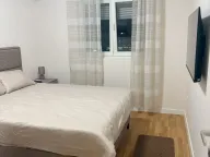 Izdavanje, dvosoban stan, 60m², Pobrežje, Podgorica - image 27