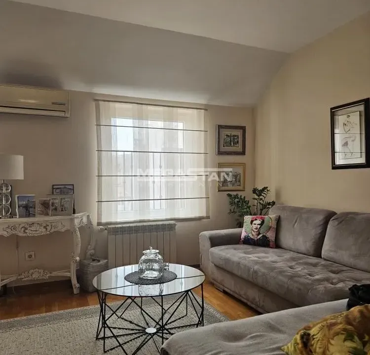 Prodaja, trosoban stan, 94m², Lion, Zvezdara Sve Podlokacije