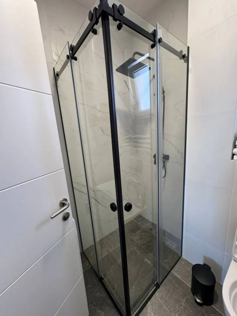 Rent, one bedroom apartment, 55m², Kalimanj, Tivat