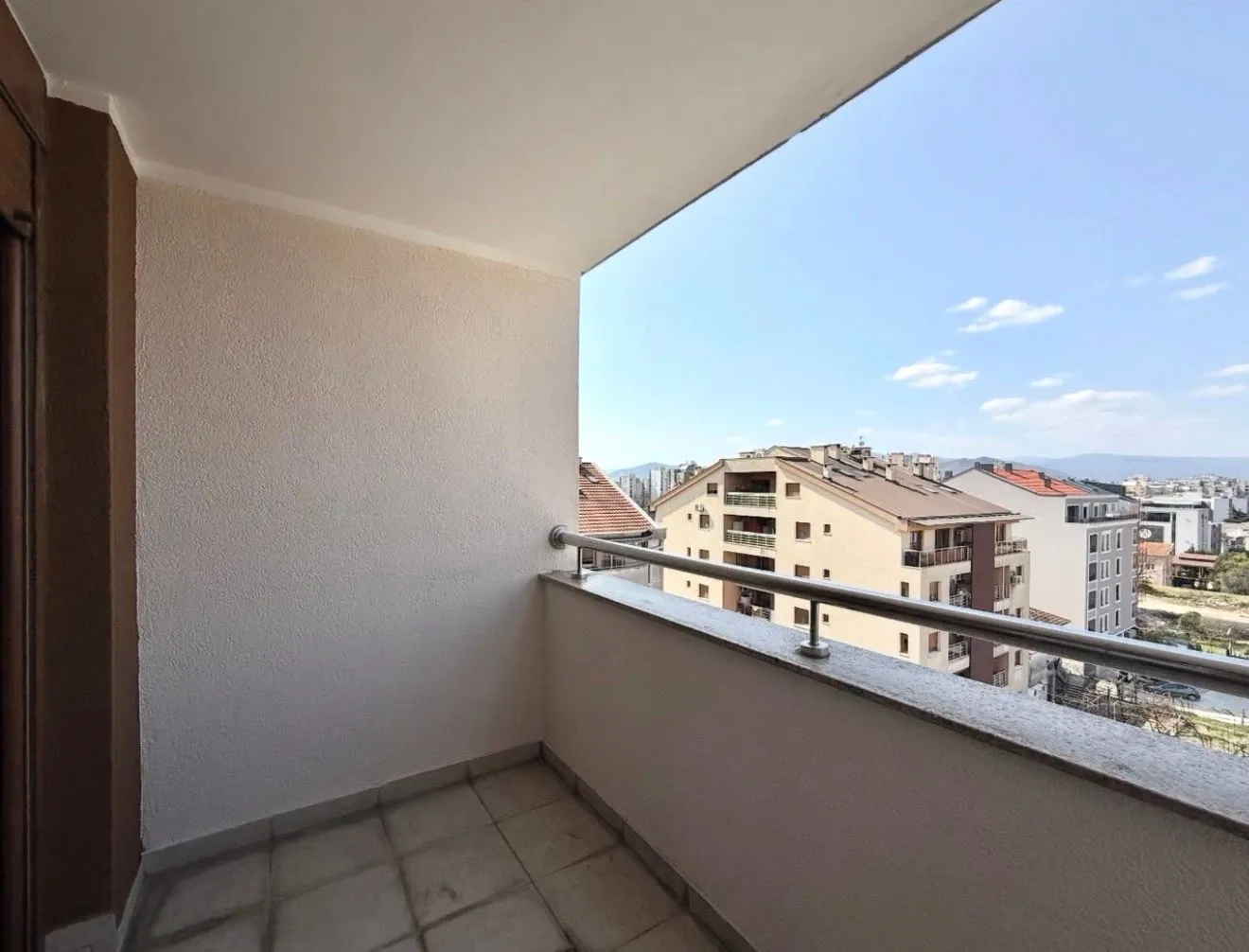 Sale, four bedroom apartment, 220m², Preko Morače, Podgorica