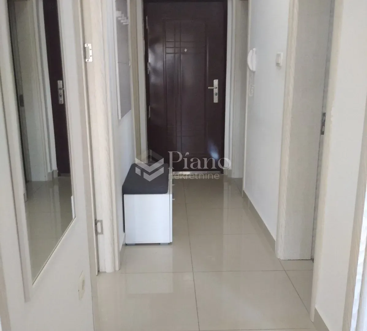 Rent, two bedroom apartment, 61m², Podgorica, Crna Gora
