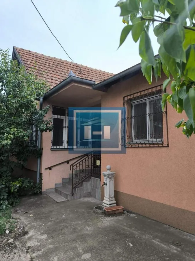 Prodaja, kuća, 92m², Dom Zdravlja, Ćuprija