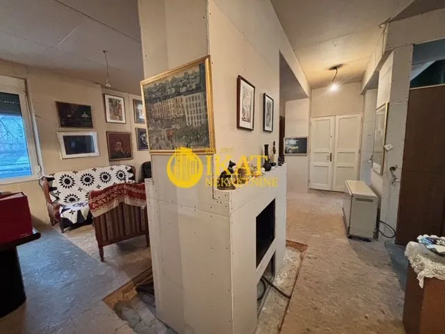Prodaja, trosoban stan, 86m², Kalenić Pijaca, Vračar Sve Podlokacije